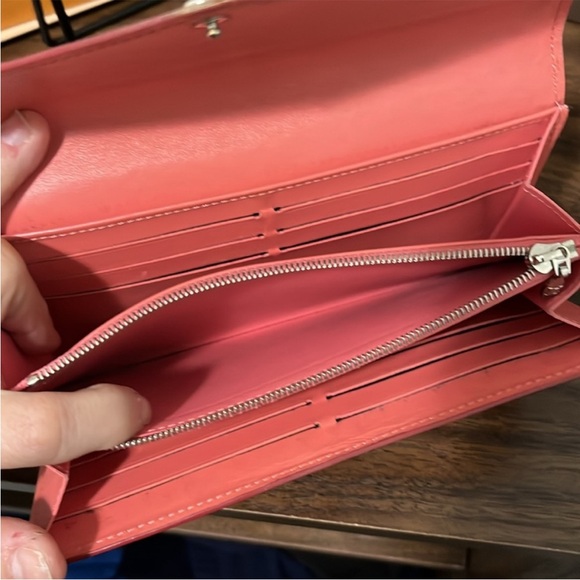 🔥LOUIS VUITTON Vernis Reyur Portefeuille Sarah Limited edition Poppy Petal 1500$ - Picture 7 of 12